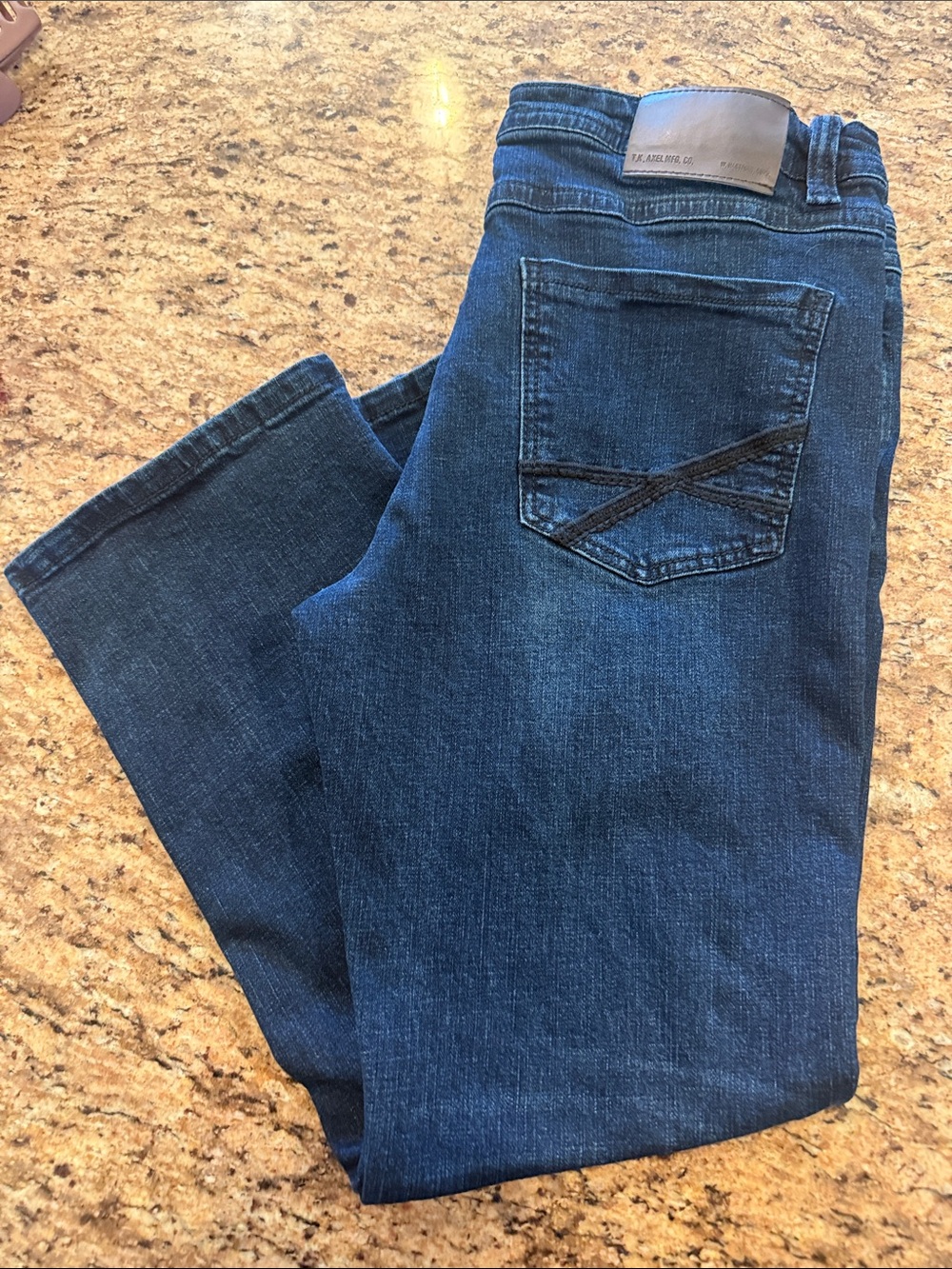 Slim Men's Jeans in Dark Blue Wash